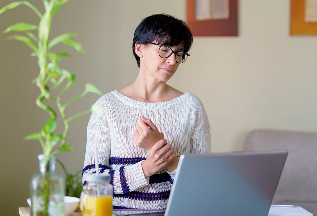 Patient with wrist and hand pain from carpal tunnel syndrome